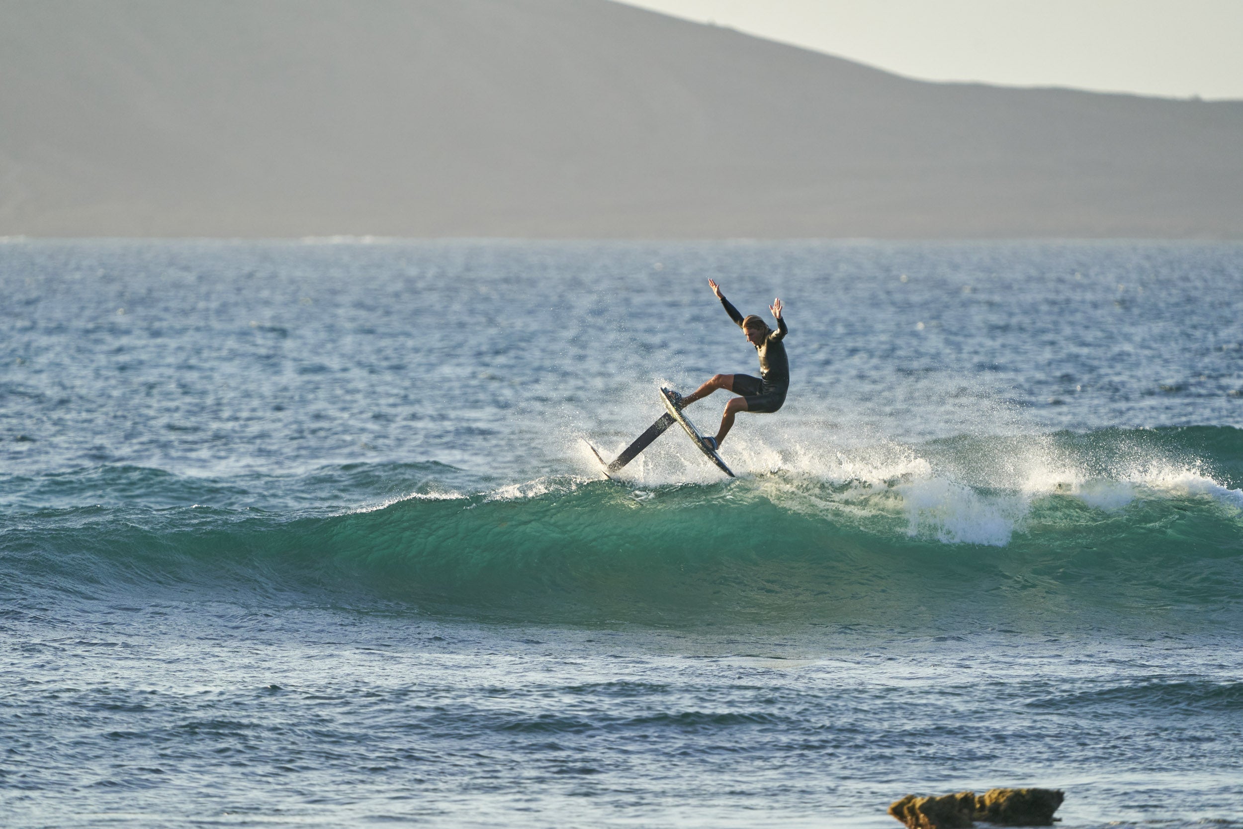 AWAY FROM THE CROWDS WITH A SURF FOILING SESH!