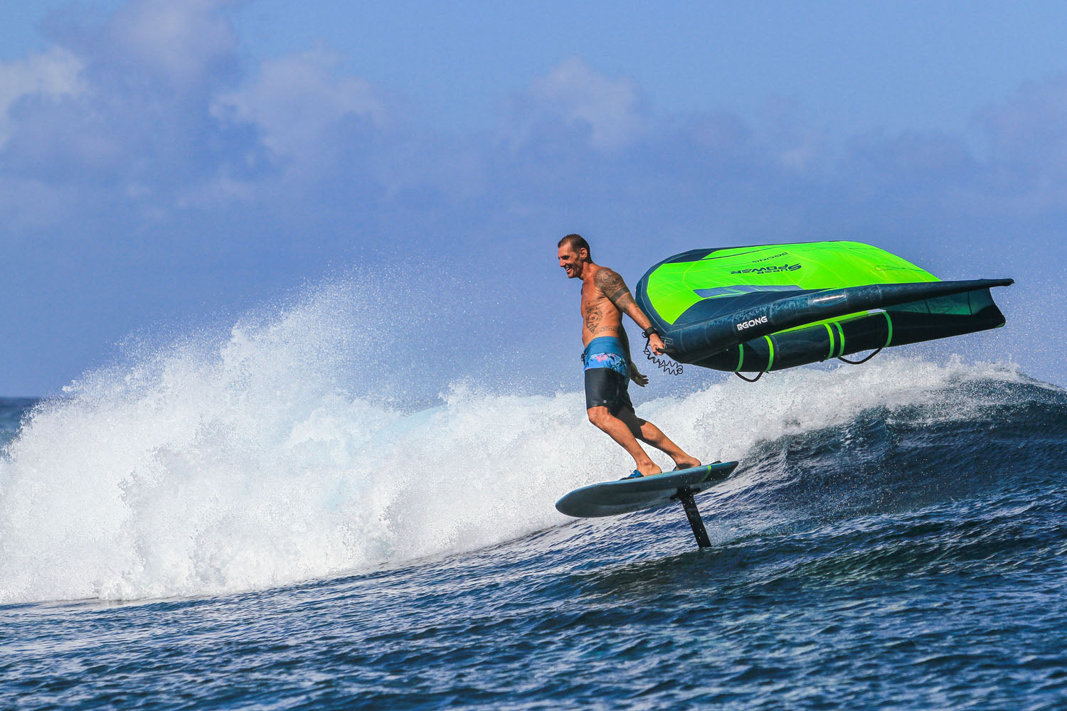 SURF IN LIGHT WINDS!!!