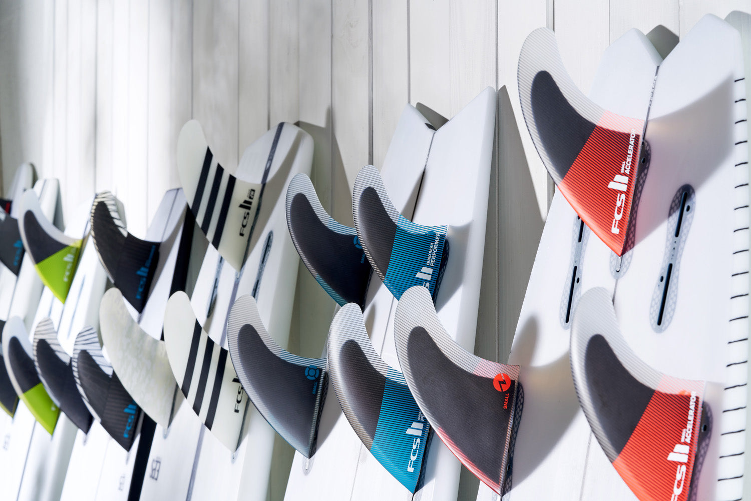 GEAR: EXPERIMENT WITH DIFFERENT FINS!