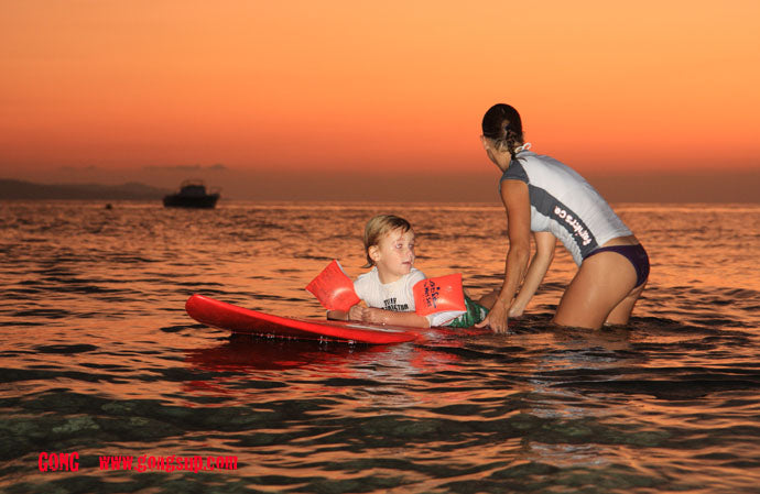 SESSION : Malo on his Big Hug GONG 7'0 by night !!!