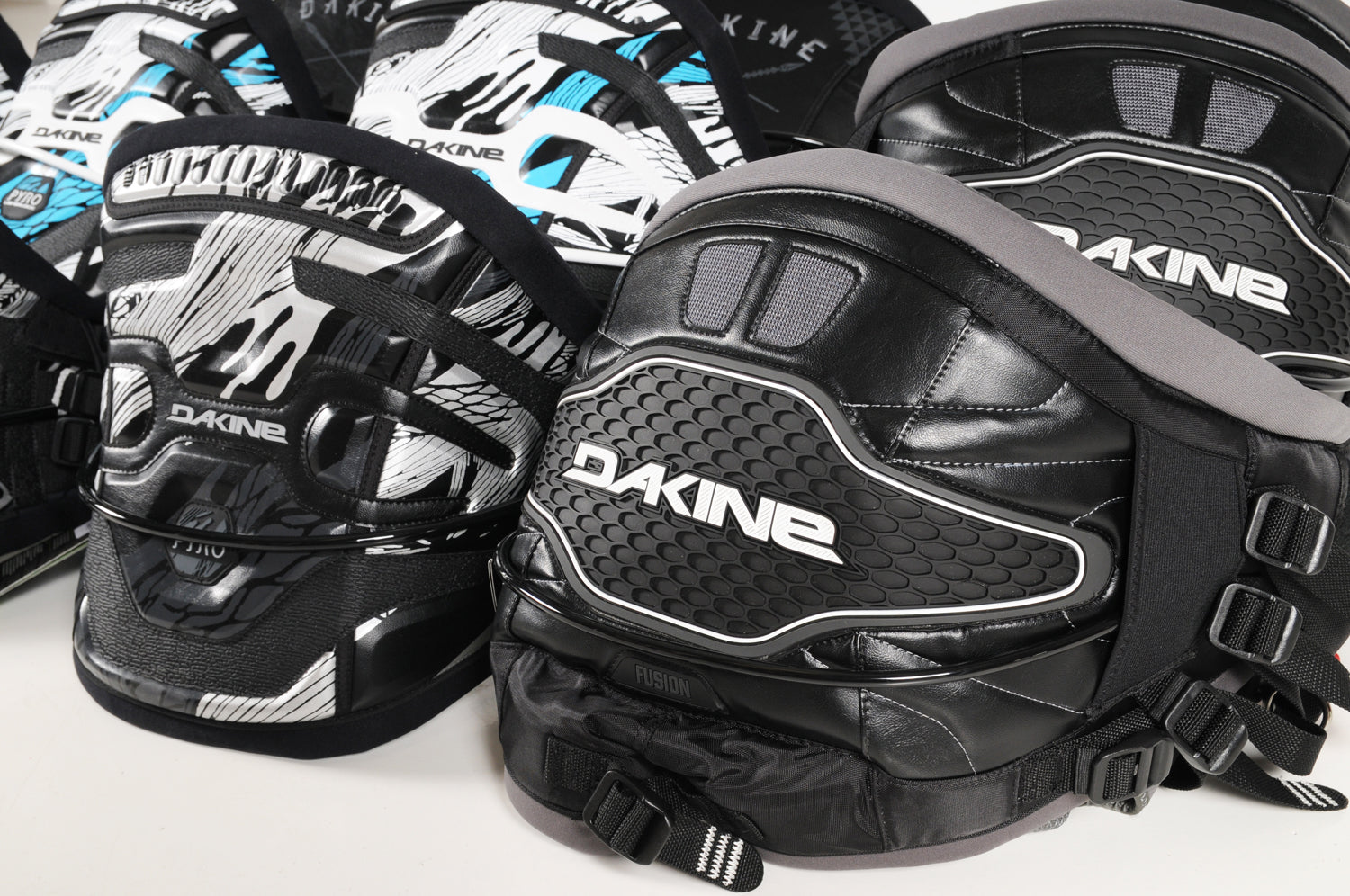 GEAR : Dakine harnesses !!!