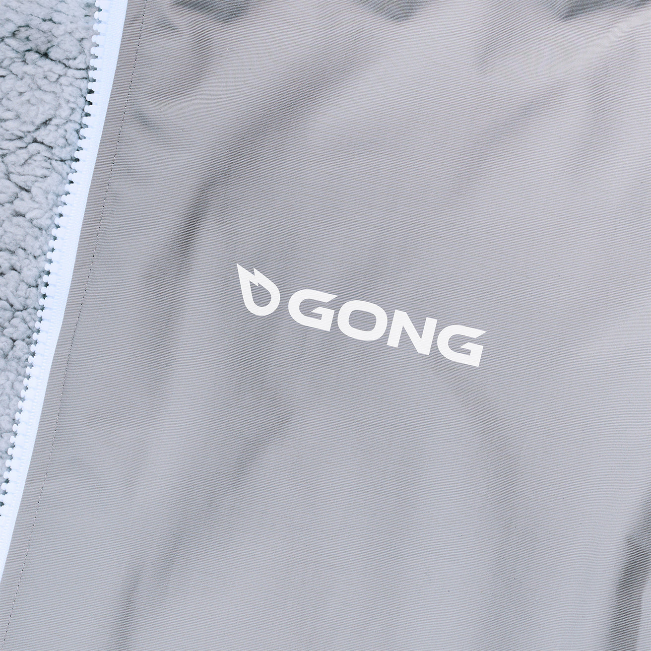 GONG | Poncho Imperméable Gris Clair