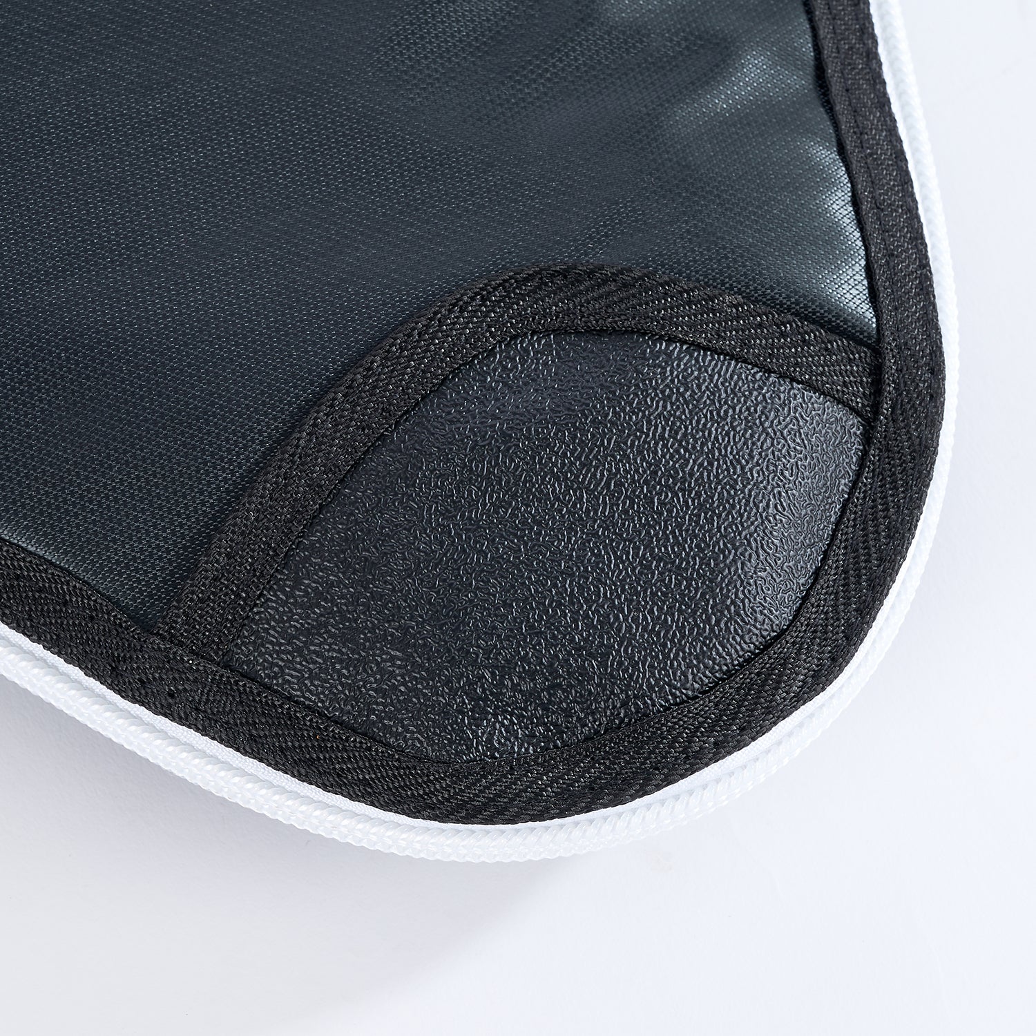 GONG | Foil Plane Bag Manta