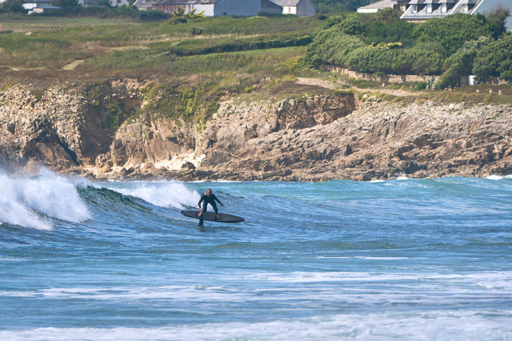 SESSION : PARTIR DE LOIN EN SURF FOIL AVEC LA SCURA 7’10