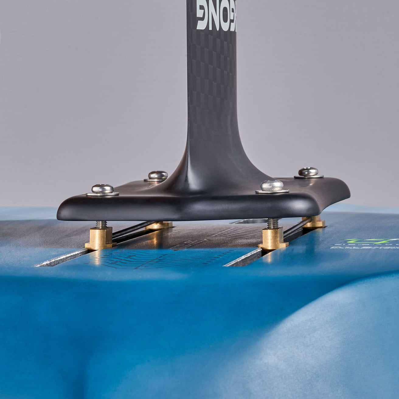 GONG | Foil SCS Nuts Foil Board