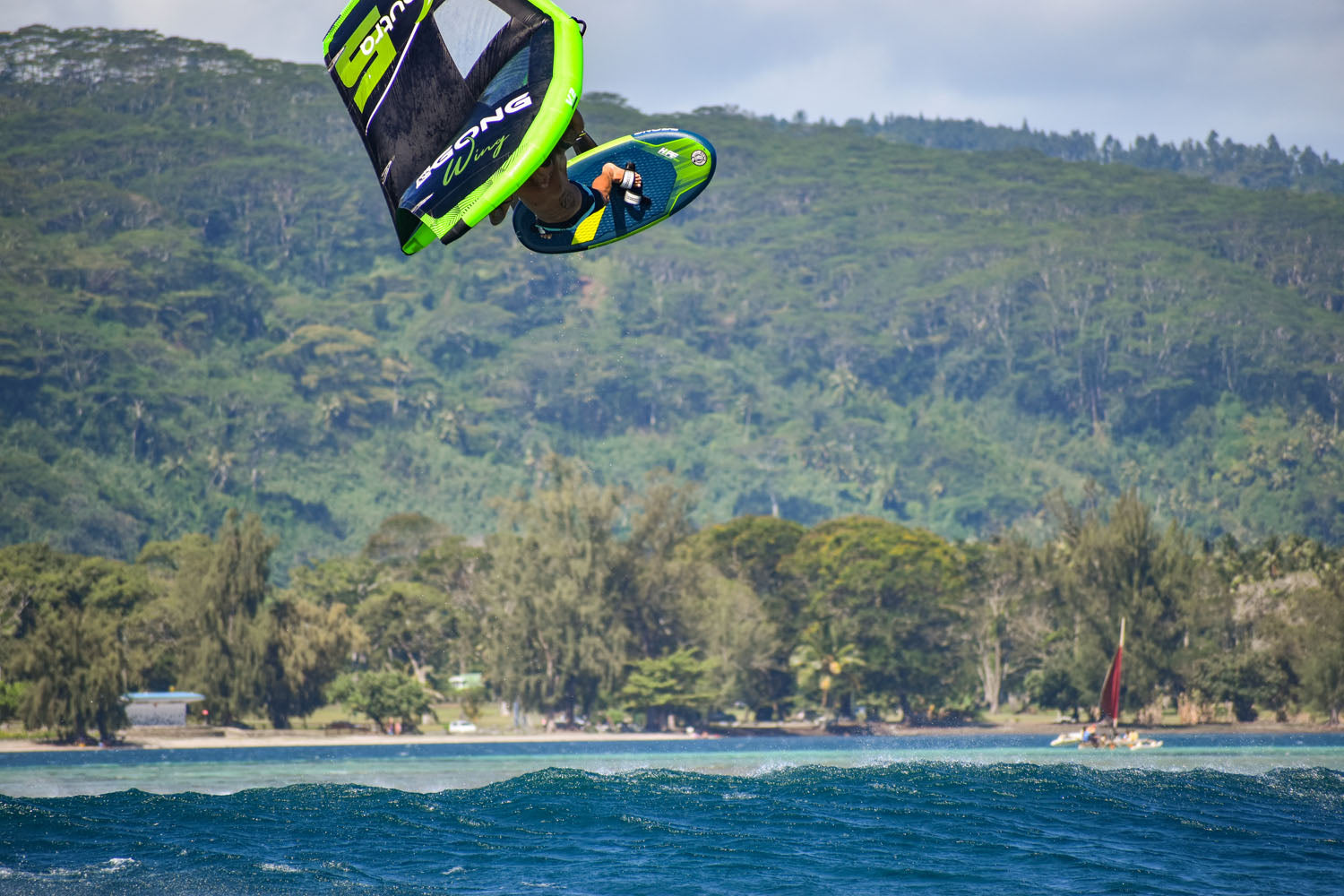 GONG | Wing Foil Board Inflatable HIPE Pro