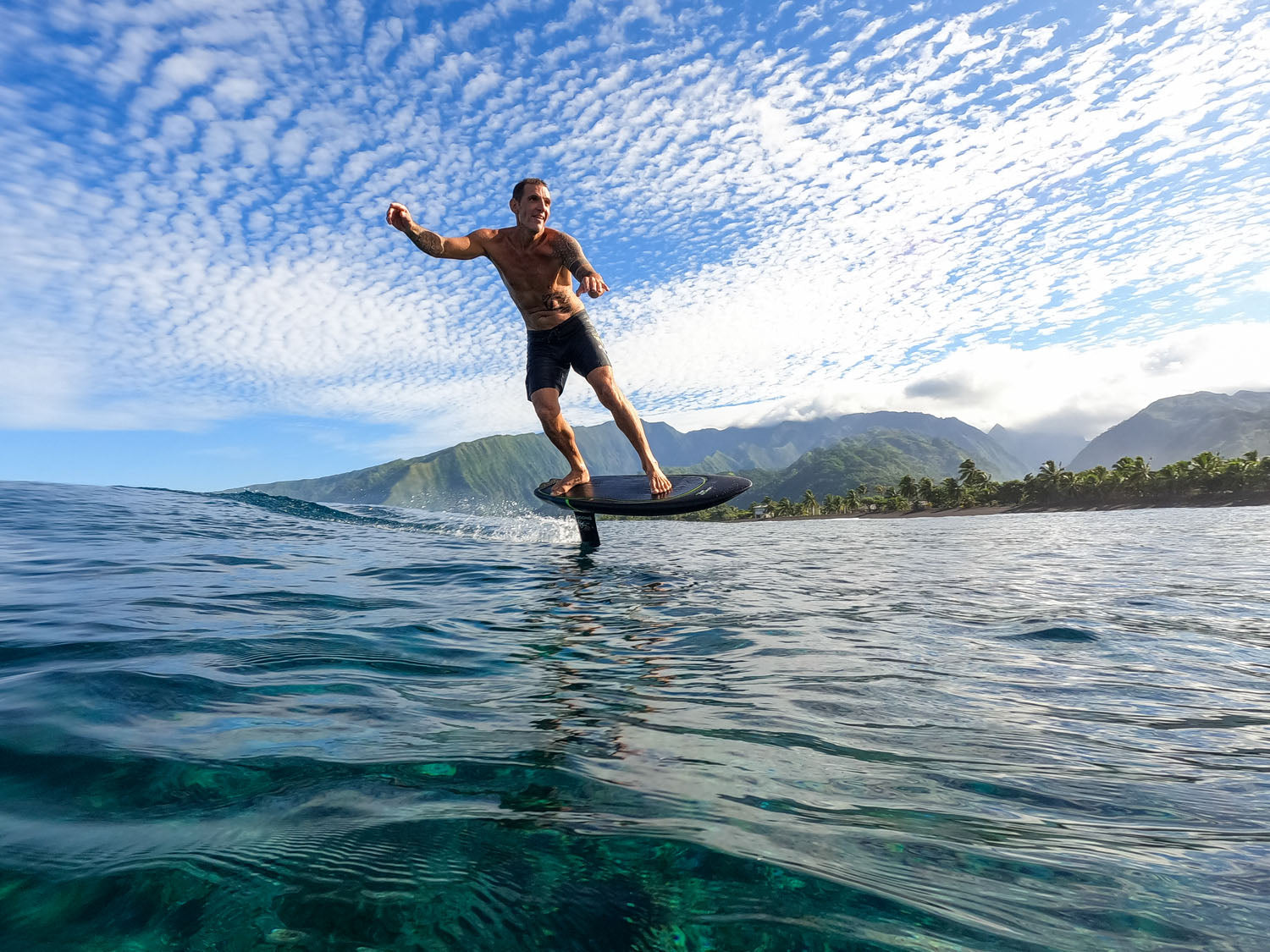 SCORING TINY WAVES ON PRONE FOILING GEAR!