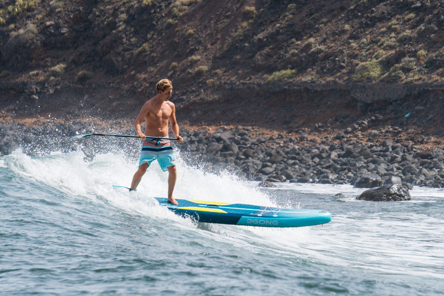 PHOTO : SURFER À LA COOL