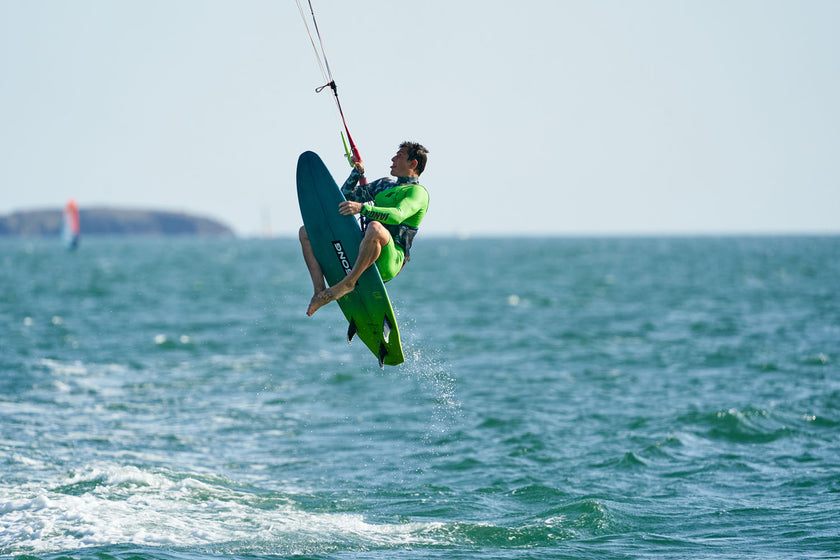 SHOP : KITE + BOARD À PARTIR DE 849€ !!!