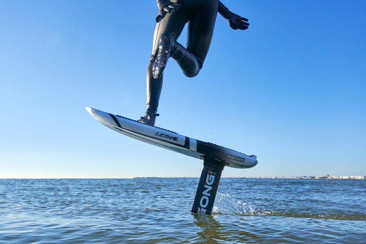 SHOP : PLANCHE DE SURF FOIL STRAPLESS A PARTIR DE 379€ !