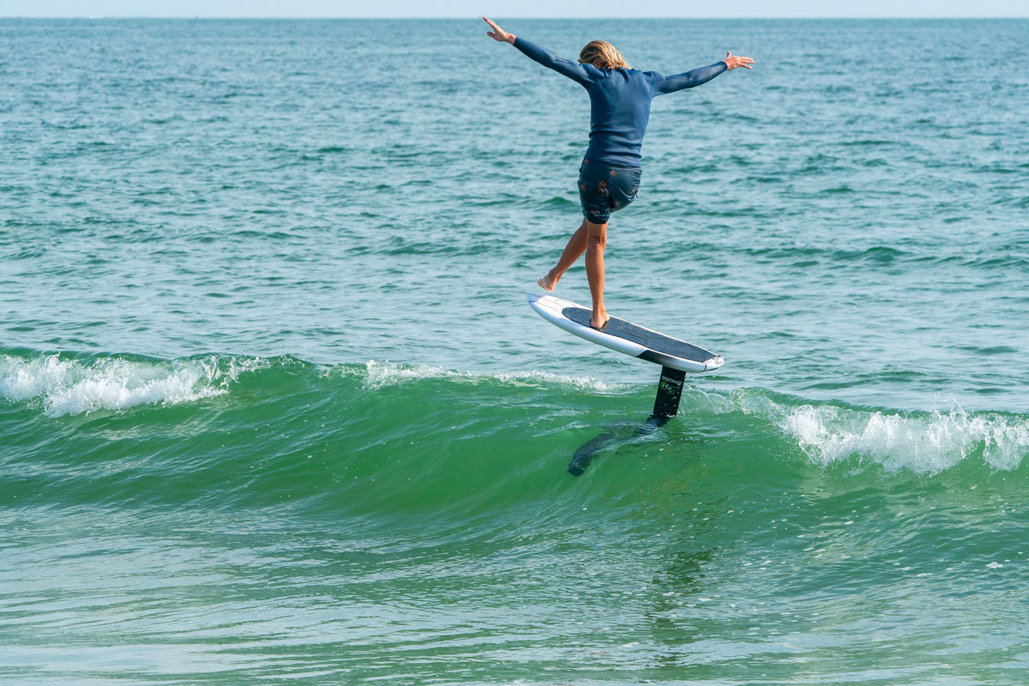 PHOTO : DU LONGBOARD AU SURF FOIL !