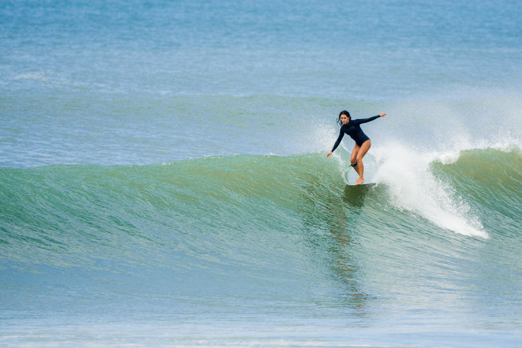 PHOTO: HANG FIVE