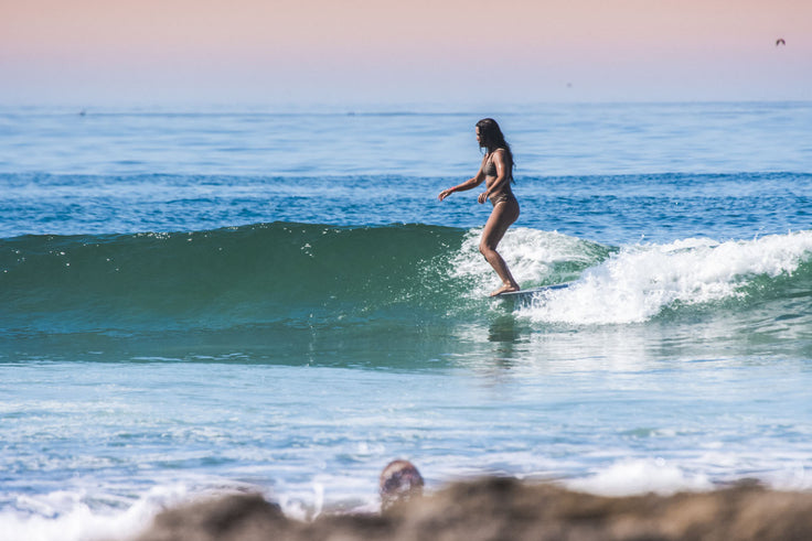 PHOTO : HANG TEN !