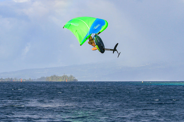 PHOTO: PLAYING ON THE FLAT!