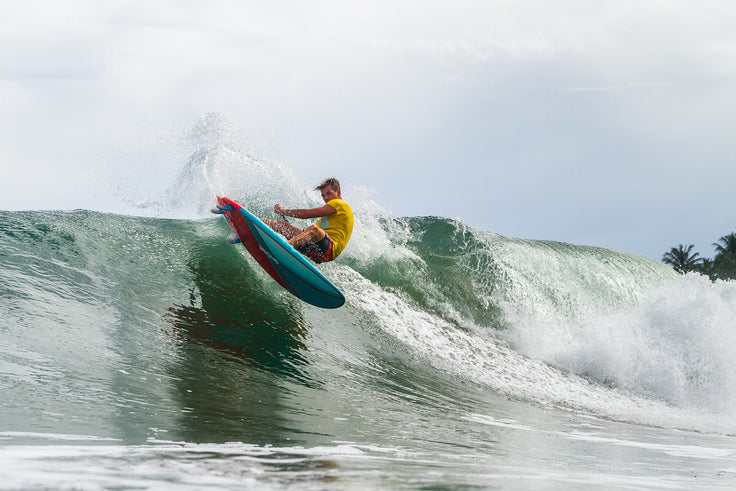 PHOTO : surfing style !!!