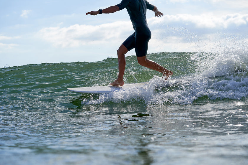 PHOTO : SURFING A LONGBOARD !!!