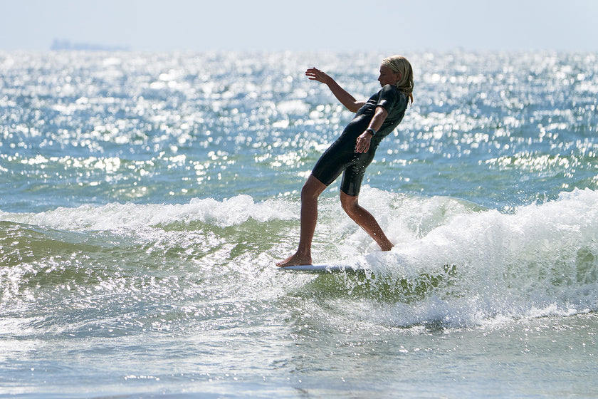 PHOTO : LONGBOARD SURFING !!!