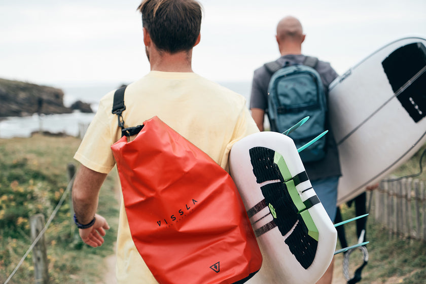 SHOP : VISSLA DRY BAG 20L !!!