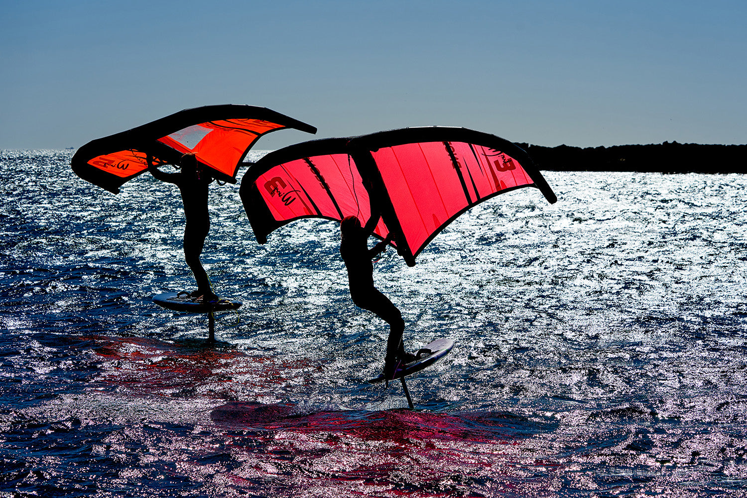 PHOTO : WING FOIL SURFING !!!
