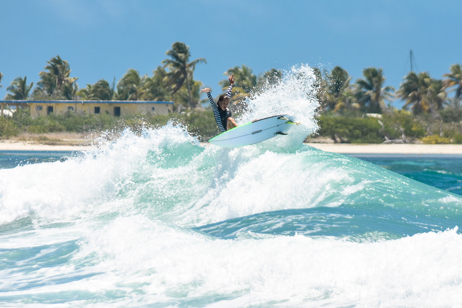 PHOTO : SURFING !!!