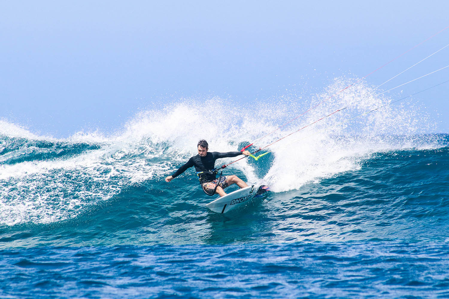 PHOTO : KITE SURFING !!!