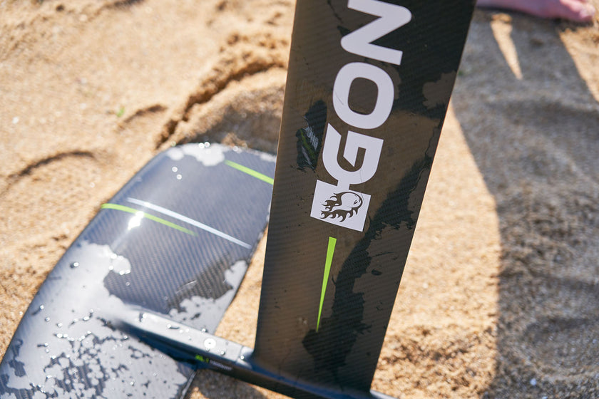 GEAR: THE PERFORMANCE OF THE FULL CARBON MAST