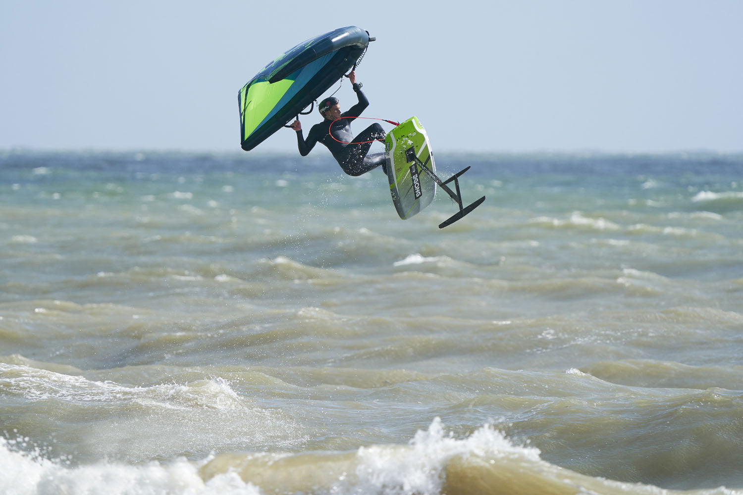 PHOTO: TAKE OFF