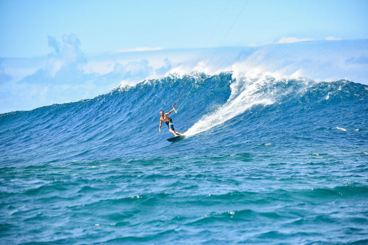PHOTO: TOW-IN SURFING!