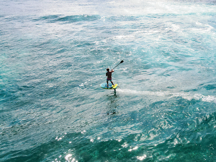 PHOTO: SUP FOILING WITH THE LANCE!