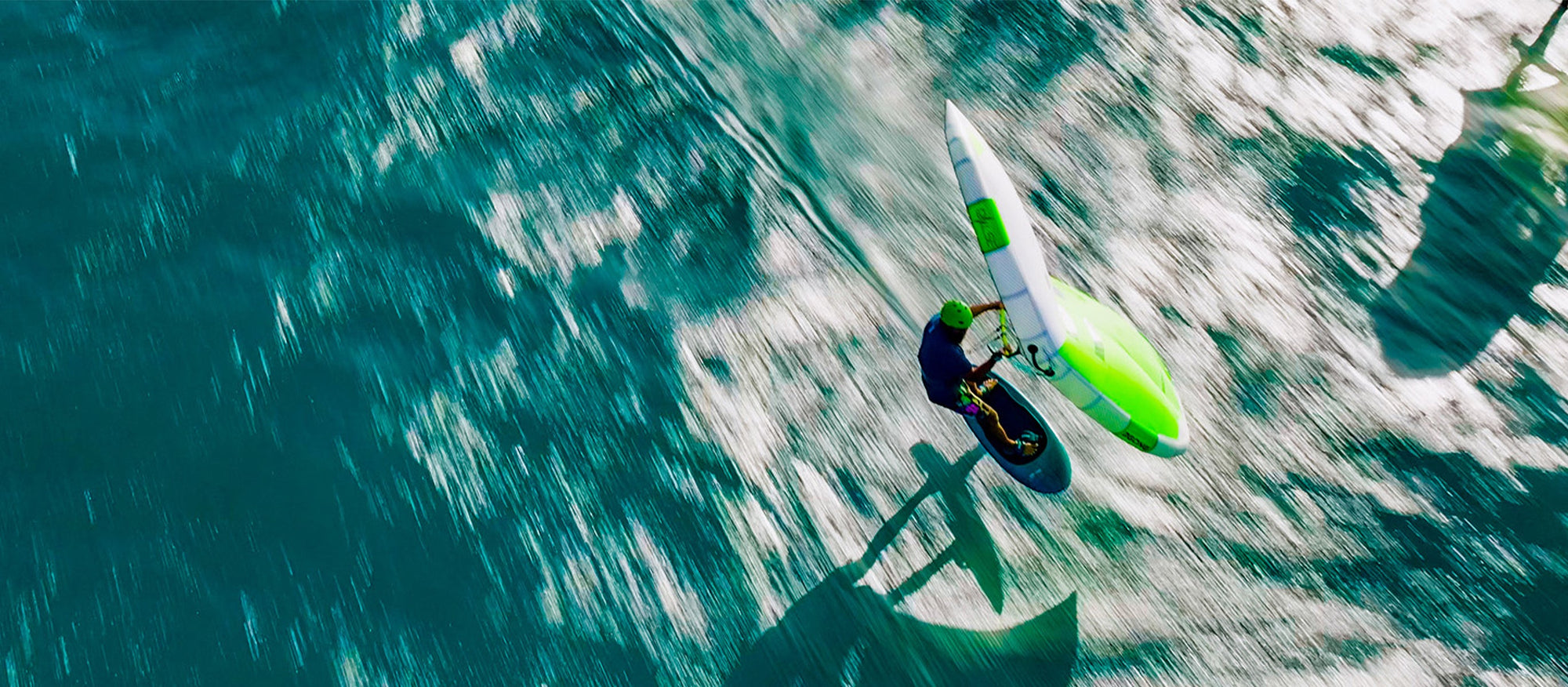 MOVIE : LIGHT WIND, DOWNWIND, SURF OU PUMPING AVEC LA CRUZ !