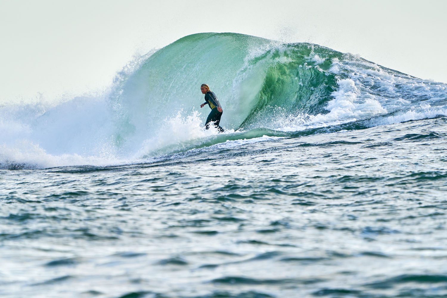 FOILING A NOVELTY WAVE !