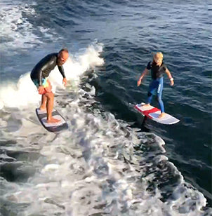 MOVIE : wakefoil party !!!