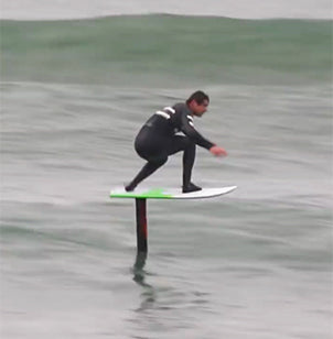 MOVIE : surfoiling with Xavier !!!