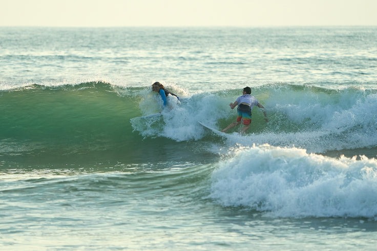 HOW TO : AVOIDING A CRASH IN SURF !!!