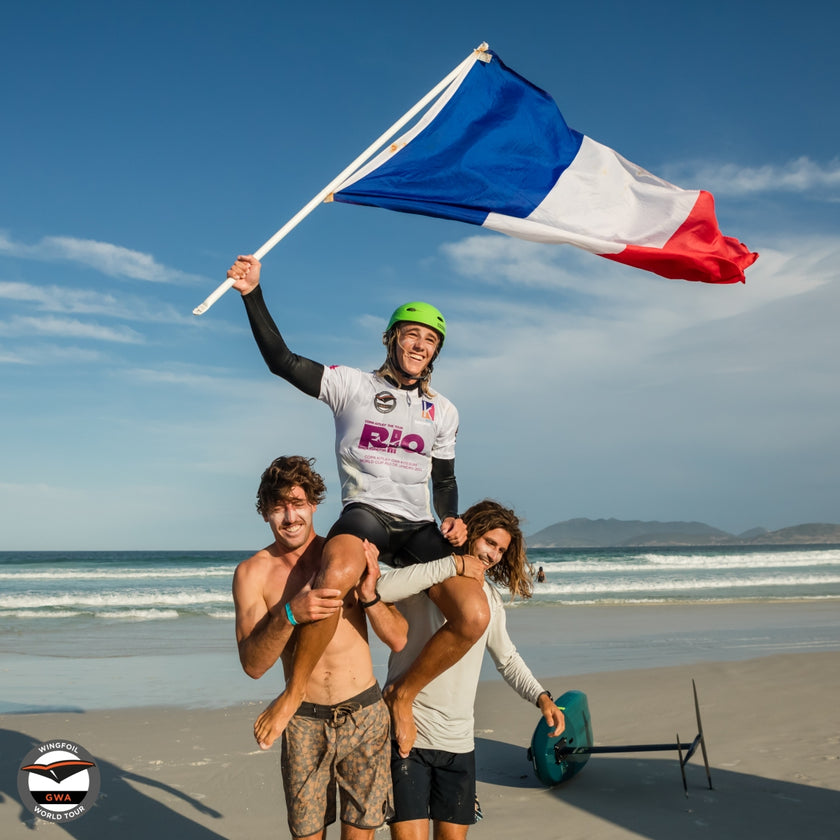 NEWS : MALO REMPORTE L’ÉPREUVE DE WAVE RIDING AU BRÉSIL !