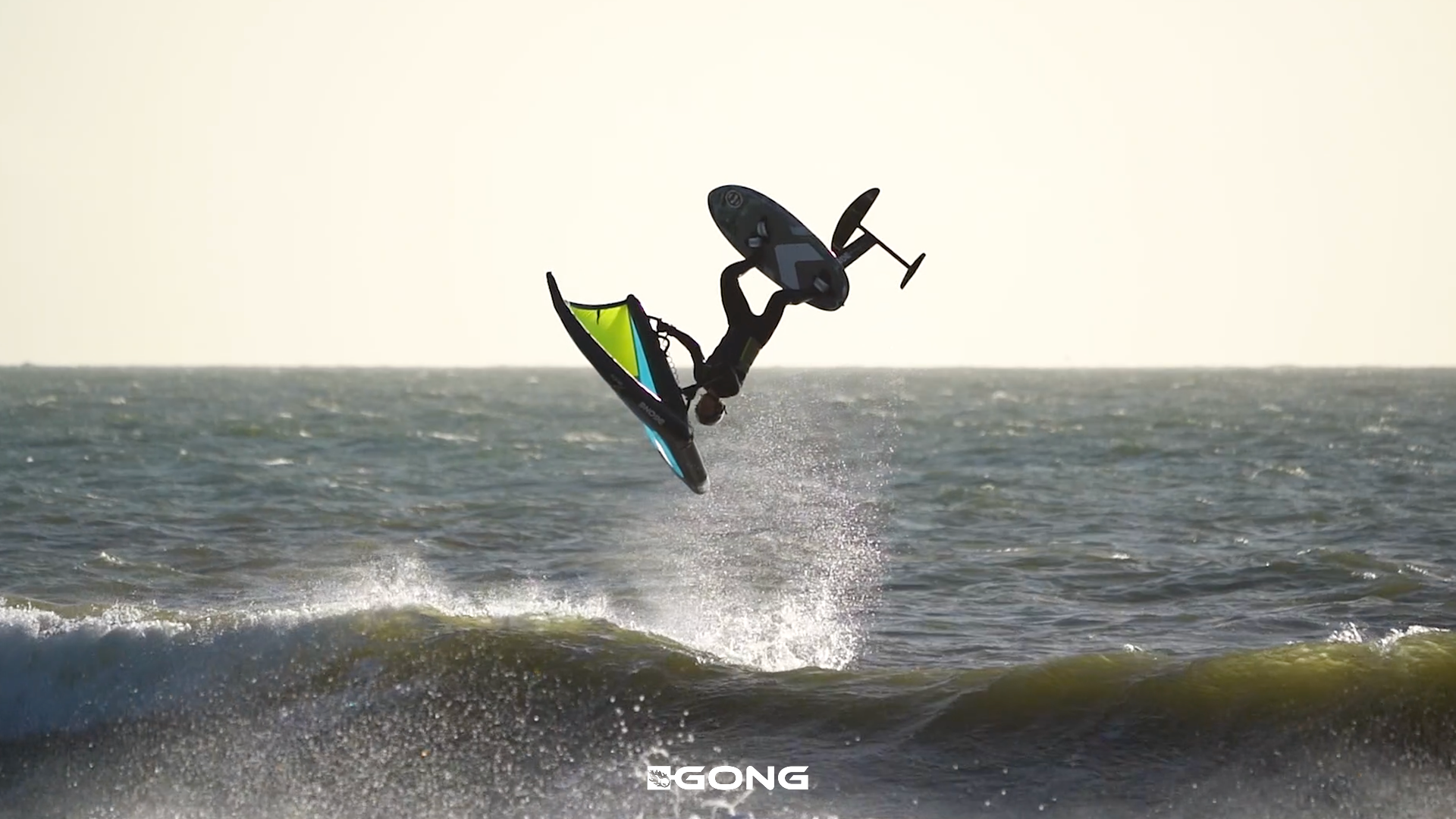 MOVIE : FUN WING SESH !