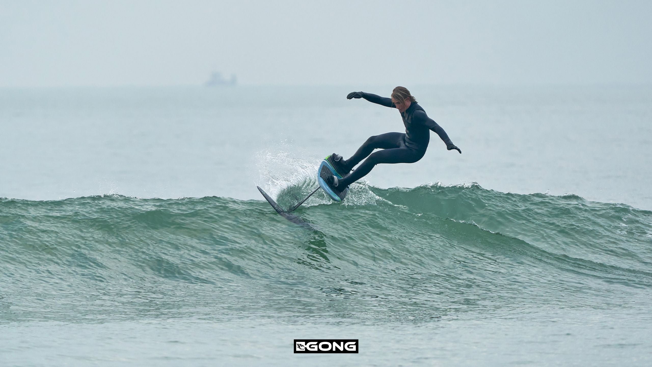 MOVIE: FEEL GOOD FOILING SESH!