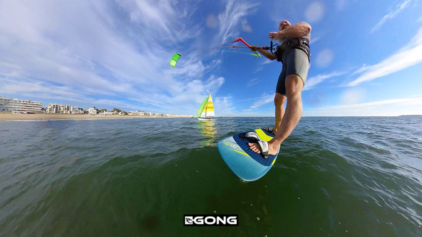 MOVIE : KITE FOILING BELOW 8 KNOTS