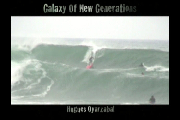 MOVIE : H. Oyarzabal riding prohibited SUP spot!