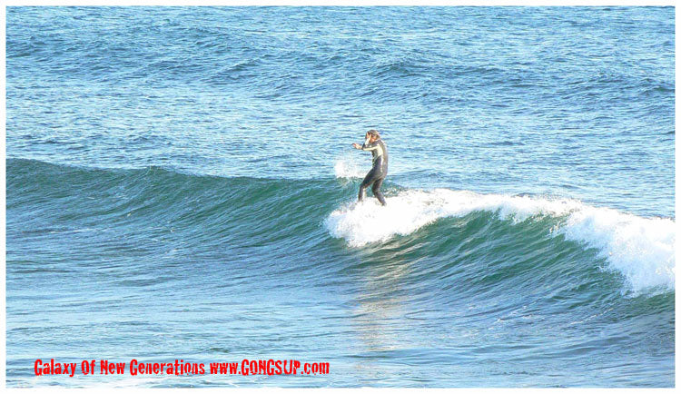 SESSION : Bo longboarding the 10'