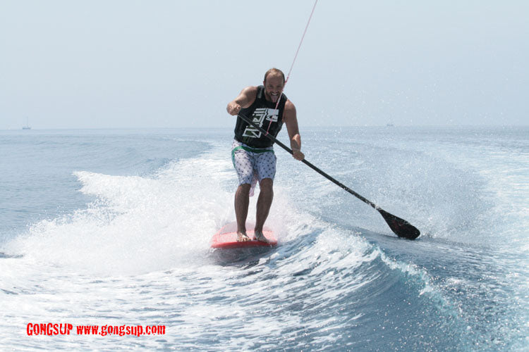 PHOTO : hang ten on wakeSUP !