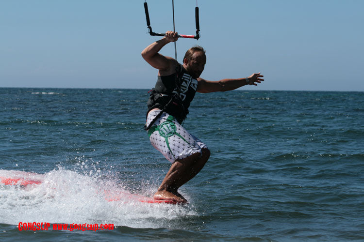 PHOTO : kiteSUP hangten !!!