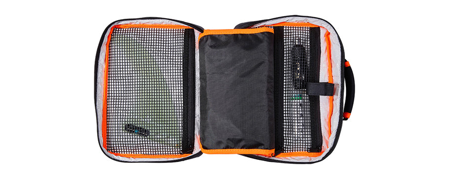 SHOP : Creatures surf accessory case !!!