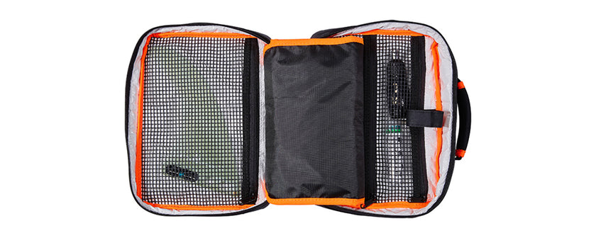 SHOP : Creatures surf accessory case !!!