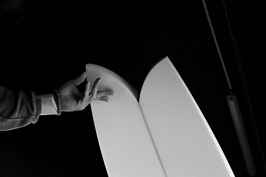 FACTORY : fish tail surfboard check !!!