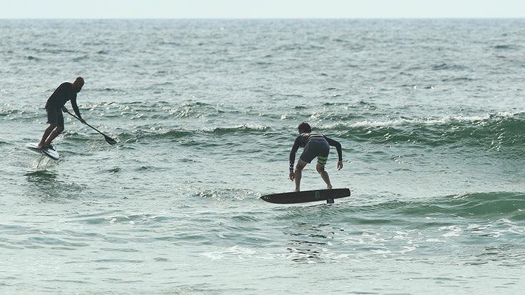 PHOTO : surf foiling together !!!