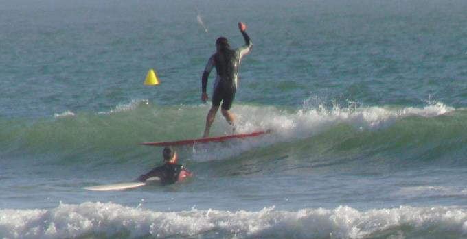 PHOTOS : Juju surfs the IT !!!