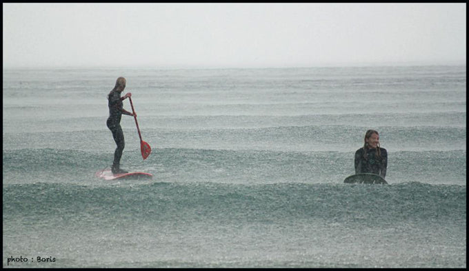 PHOTOS : surfons sous la pluie !!!