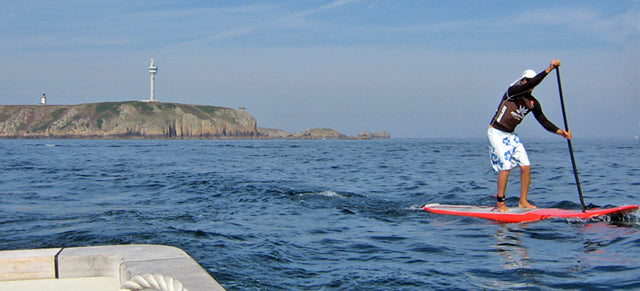 HOALEN PADDLERACE CROSSING :  Ouessant - Portsall with  Manu Bertin
