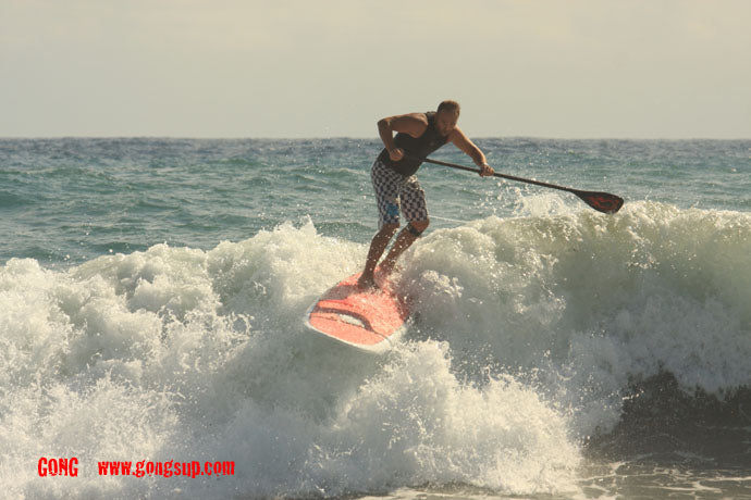 SESSION : Drops attitude on the 10'2 Pop Ripper !!!